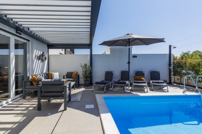 Poreč okolica | Moderna vila s bazenom i krovnom terasom | 168 m² | Novogradnja 2023 7