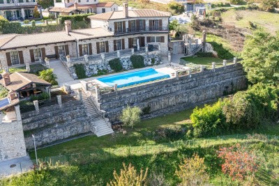 Autentica villa in pietra istriana con vista panoramica 47
