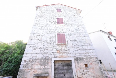 Stone house in the heart of the old town with sea view - under construction 3