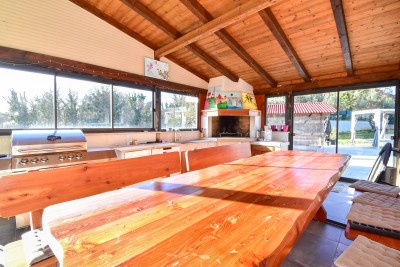 Ekskluzivna kuća – oaza mira s bazenom i garažom 34