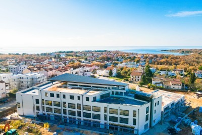 Modern penthouse with roof terrace and swimming pool near the beach and the center of Poreč - under construction 5