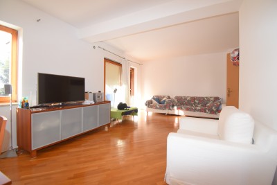 Novo Naselje A spacious apartment in a sought-after location 3