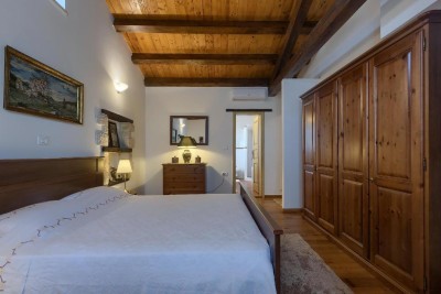 Poreč area – charming stone villa with pool 15