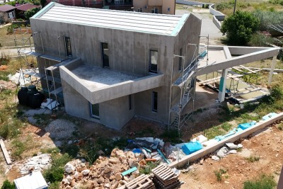 Odlična nova kuća sa bazenom 4