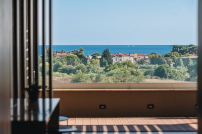 Novigrad – Luksuzni penthouse s terasom i pogledom na more 2