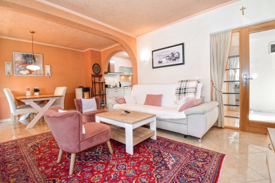 Casa con due appartamenti e un bel curato cortile 7