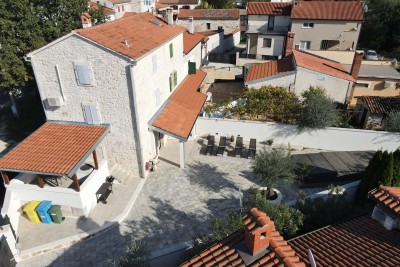 Casa in pietra d'Istria ristrutturata, l'ultima della fila, con vasca idromassaggio 25