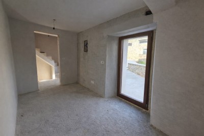 EKSKLUZIVNA PRODAJA – autentična istarska kamena kuća s pogledom na more, renovirana 2025. 10