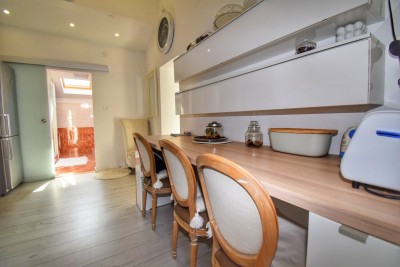 Newly renovated apartment in a sought-after location in Vrsar 4