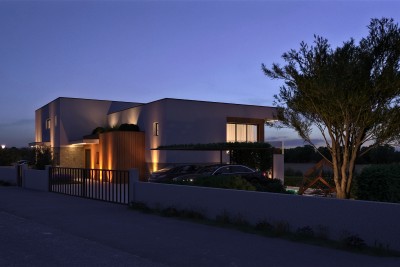 Moderne Villa mit beheiztem Pool und fantastischer Aussicht, stilvoll eingerichtet - in Gebäude 45