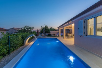 House with swimming pool near Poreč 36