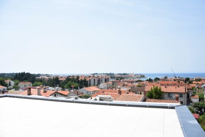 Luxury penthouse with a view of the sea and the old town of Poreč, 500m from the beach 30