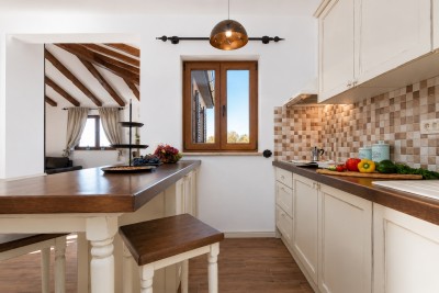 Poreč, house with 4 bedrooms and a pool 7