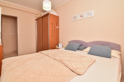 Casa con due appartamenti e un bel curato cortile 13