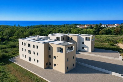 Novi stan sa terasom i 3 spavaće sobe na mirnoj lokaciji 900m od mora - u izgradnji