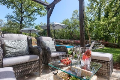 Poreč area – charming stone villa with pool 18