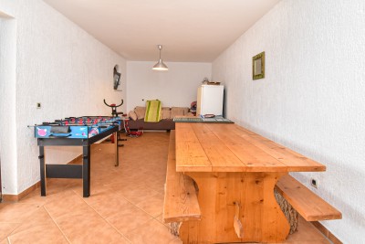 Kuća u nizu s fantastičnim panoramskim pogledom na more i zajedničkim bazenom 27