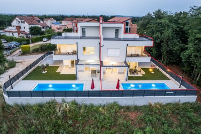 Umag – Moderna vila s bazenom i pogledom na more