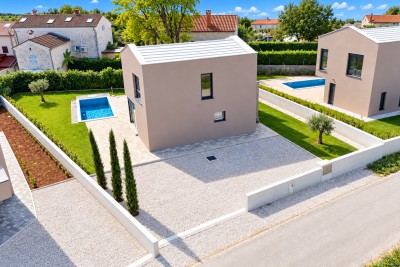 Kuća sa bazenom u okolici Poreča nedaleko Vrsara 28