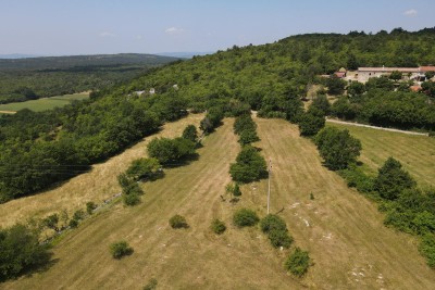 Building plot 1922 m2 with a beautiful view of Učka