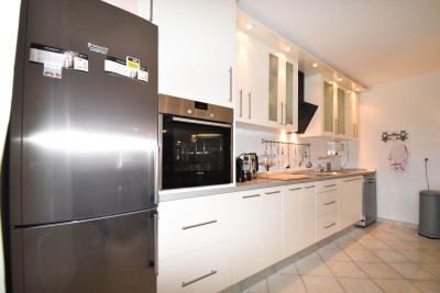Poreč nei dintorni – ampia casa con 3 appartamenti, grande giardino e potenziale per piscina 20