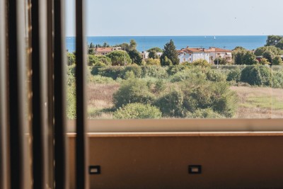 Novigrad – Luksuzni penthouse s terasom i pogledom na more 35