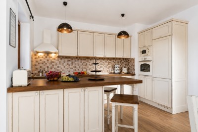 Poreč, house with 4 bedrooms and a pool 10