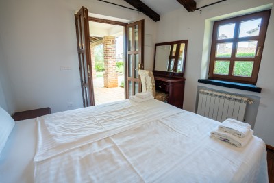 Šarmantna istarska vila s bazenom i mediteranskim vrtom 42