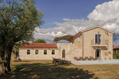 Luxusvilla mit privatem Pool im Zentrum von Istrien