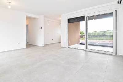 Appartamento con ampio giardino vicino al mare 5