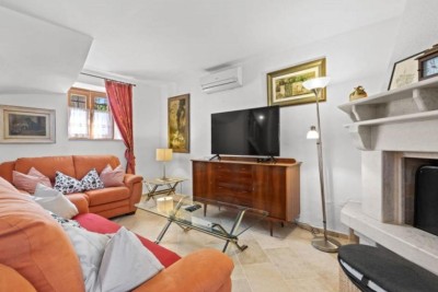 Rovinj area - two renovated stone houses with a pool 19