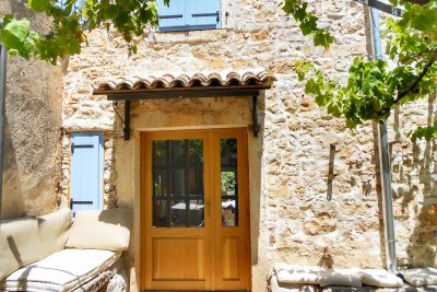 Beautiful stone house in a quiet place not far from the sea 3