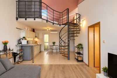 Umag, two-story apartment in the city near the sea 9