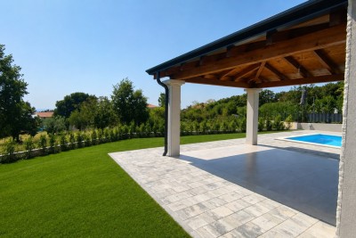 Mediterranean Stone Villa with Panoramic Views and Spacious Yard 6