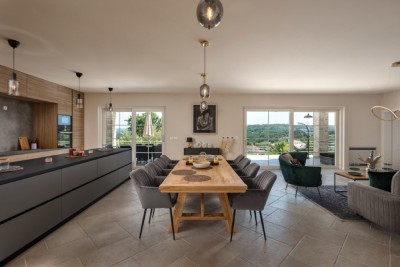 Poreč okolica, vila s grijanim bazenom i panoramskim pogledom