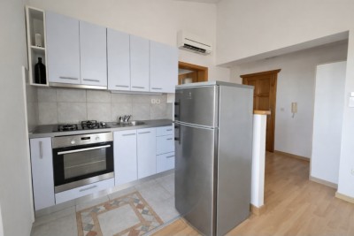 Poreč stan  1 kat,blizu grada i mora 4