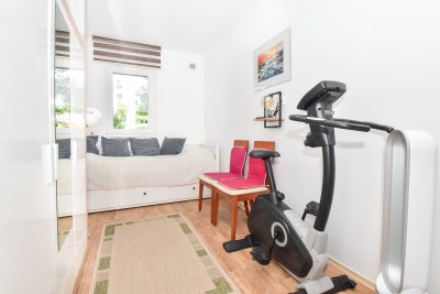 Exklusive Wohnung in attraktiver Lage, nur 200 m vom Meer entfernt! 12