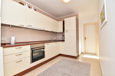 Casa con due appartamenti e un bel curato cortile 26