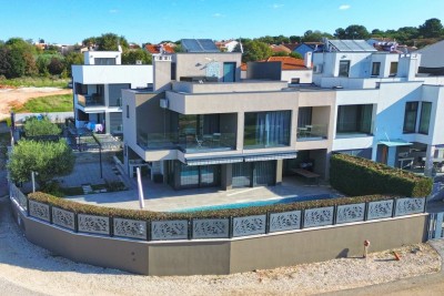 Luksuzna vila 600 m od mora 28