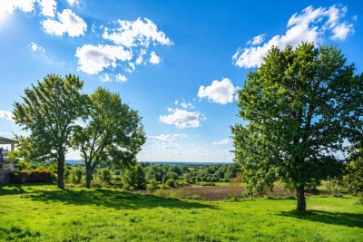 Building land with a stunning sea view, situated on the outskirts of the settlement. 3