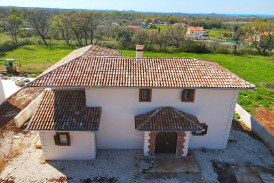 A beautiful villa with a Spanish flair located in a quiet location - under construction 11