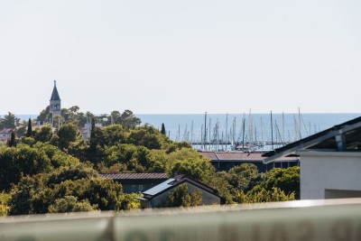 Novigrad – Luksuzni penthouse s terasom i pogledom na more 12