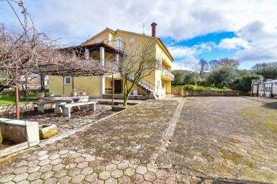 Gelegenheit!!! Haus mit 2 Wohnungen und Panoramablick auf das Meer 4