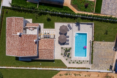 Luxury villa in a quiet location in a village with all facilities