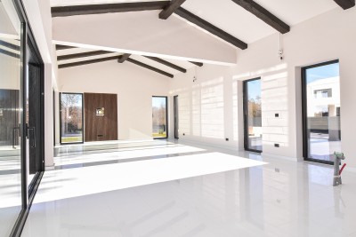 Ekskluzivna vila u istarskom stilu s bazenom i privatnošću 8