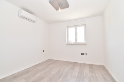 Stan na prodaju Poreč – Novogradnja s pogledom na more, 2SS+DB 7