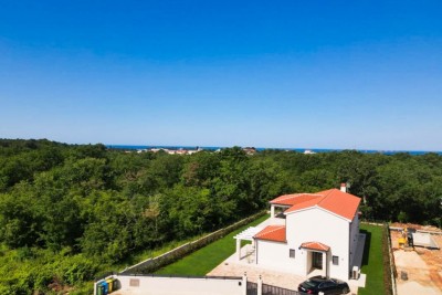 Exceptionally high-quality villa with a large pool near Poreč 5