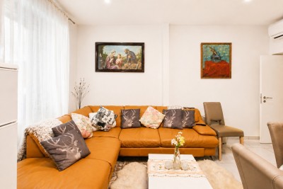 Novigrad area, stone terraced house 800 m from the sea 3