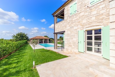 A stone villa with a pool in the traditional Istrian style 5