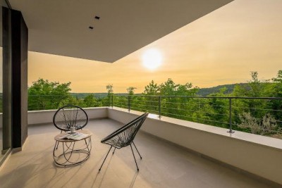 Luxuriöse Designervilla in der idyllischen istrischen Landschaft 21